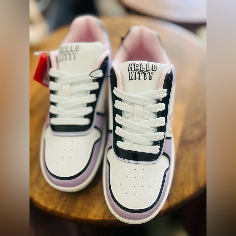 Woman’s shoes